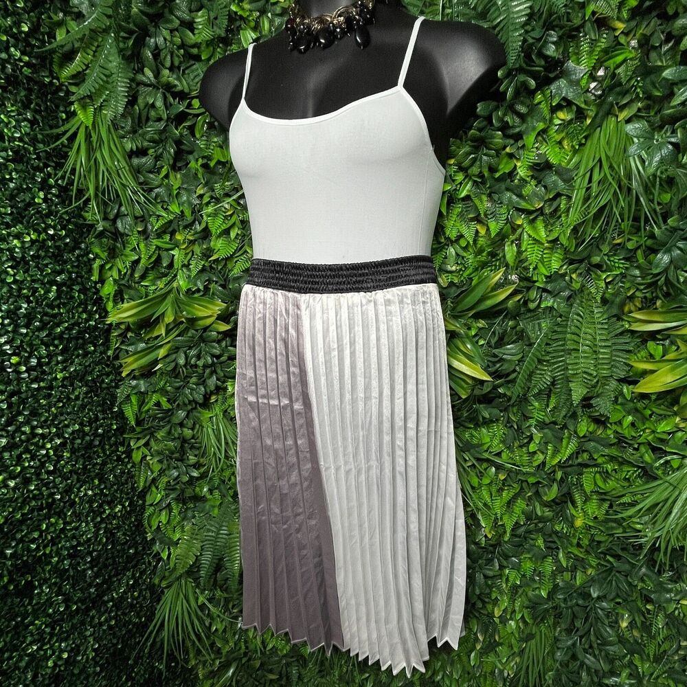 WHY Women Skirt 2XL Black Gray Cream Color Block Midi Pleated Stretch 1577